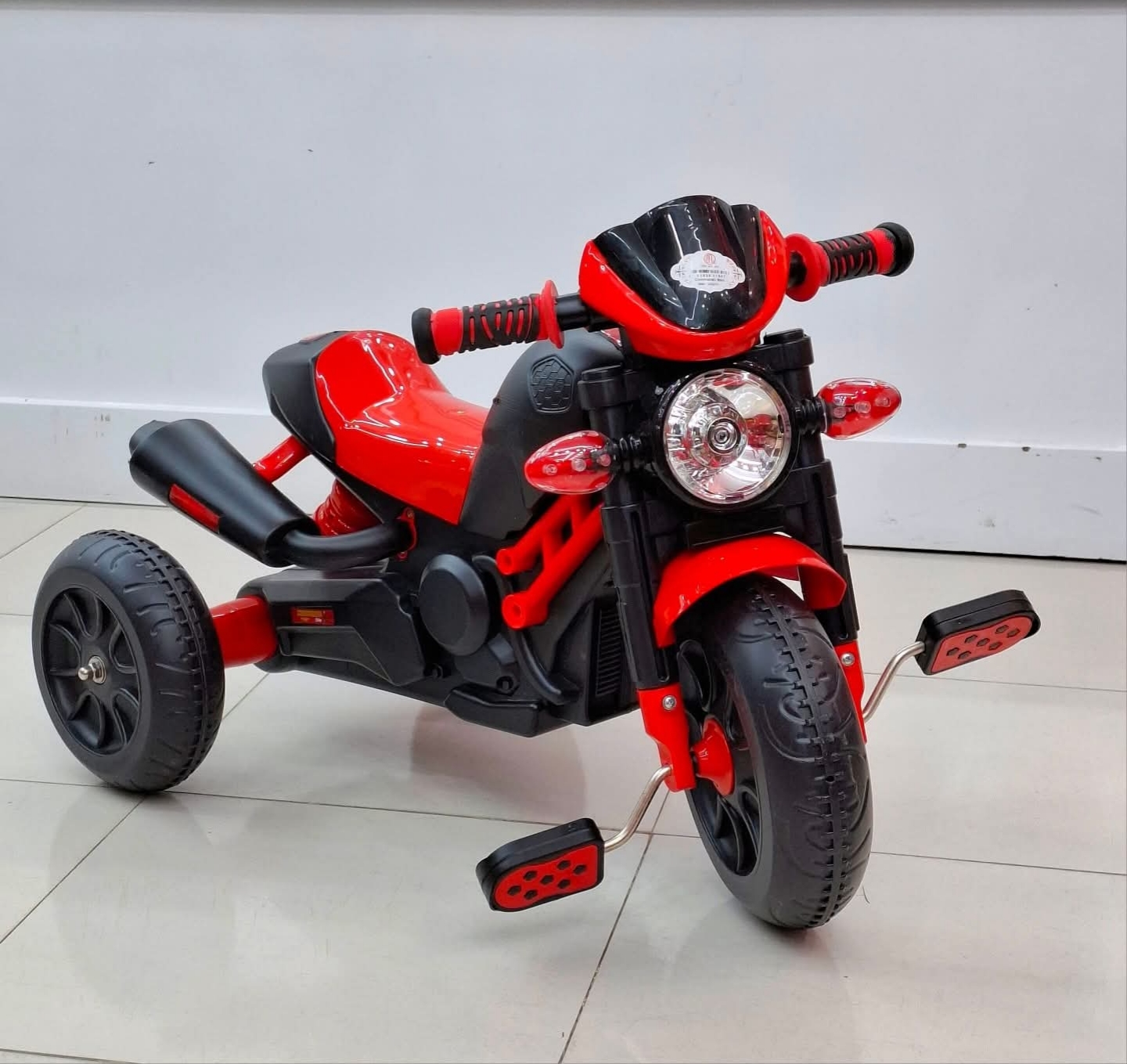 Commando Bike - Red Black